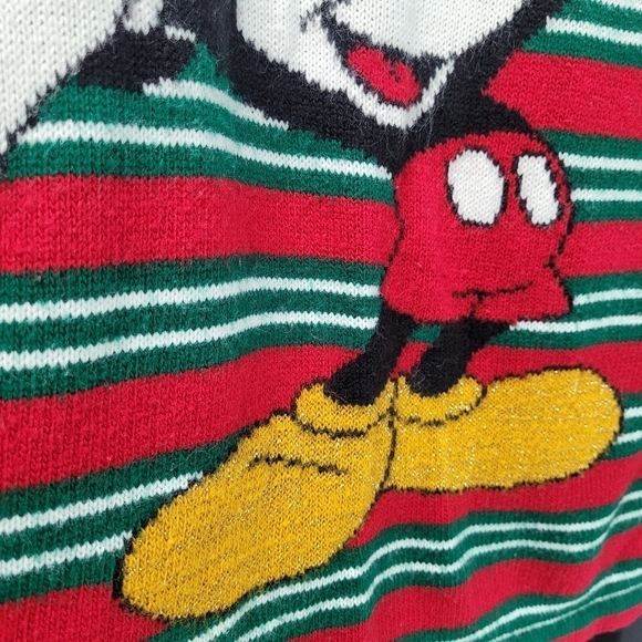 Mickey mouse unlimited green red cute Christmas sweater size Medium - Picture 7 of 8